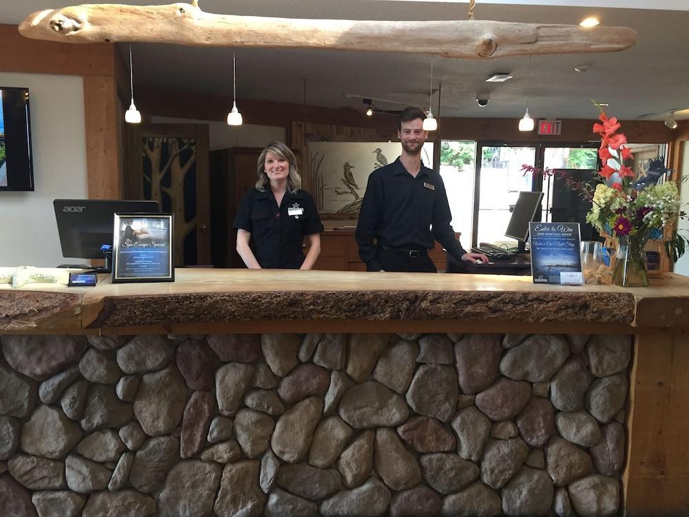 Kingfisher Pacific Resort & Spa 코트니 외부 사진