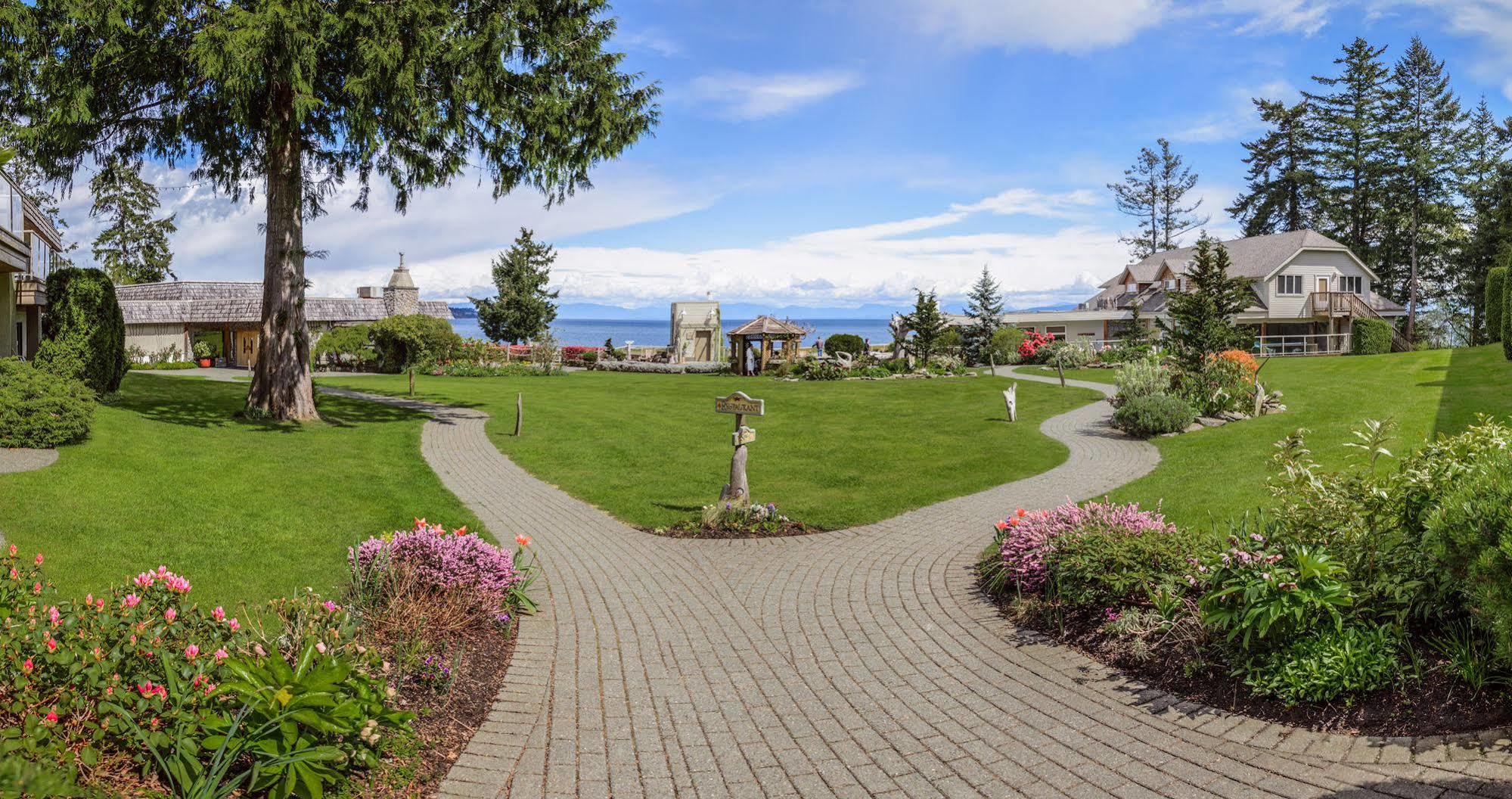 Kingfisher Pacific Resort & Spa 코트니 외부 사진